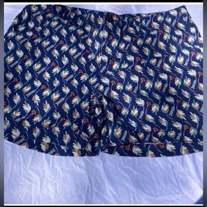 Leaf Patterned Women's Shorts